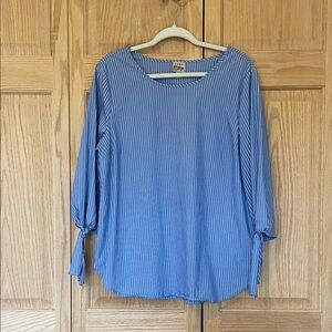 Como Vintage Blue and White Pinstripe Blouse with Bow Sleeves Women’s XL